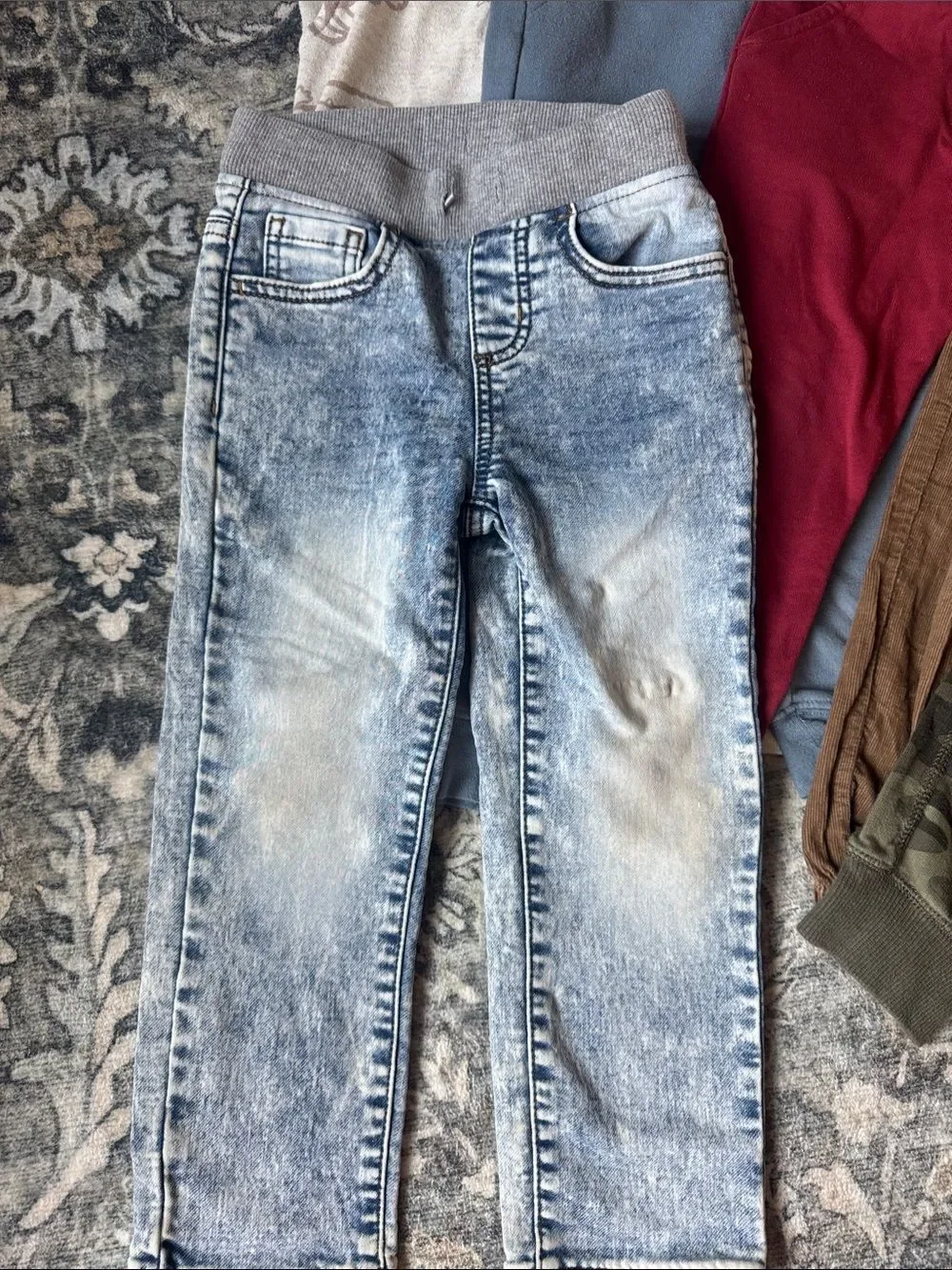 Bundle of 18 Toddler Boys Pants and Shorts